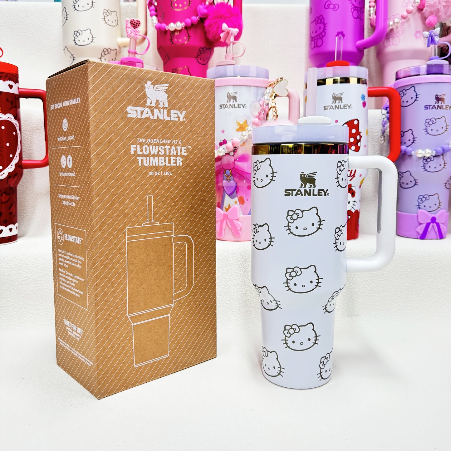 🔥40 OZ Stanley Tumbler Sanrio Hello Kitty Co-branded collection withAccessories，MixWholesale Available,Constantly Updated.