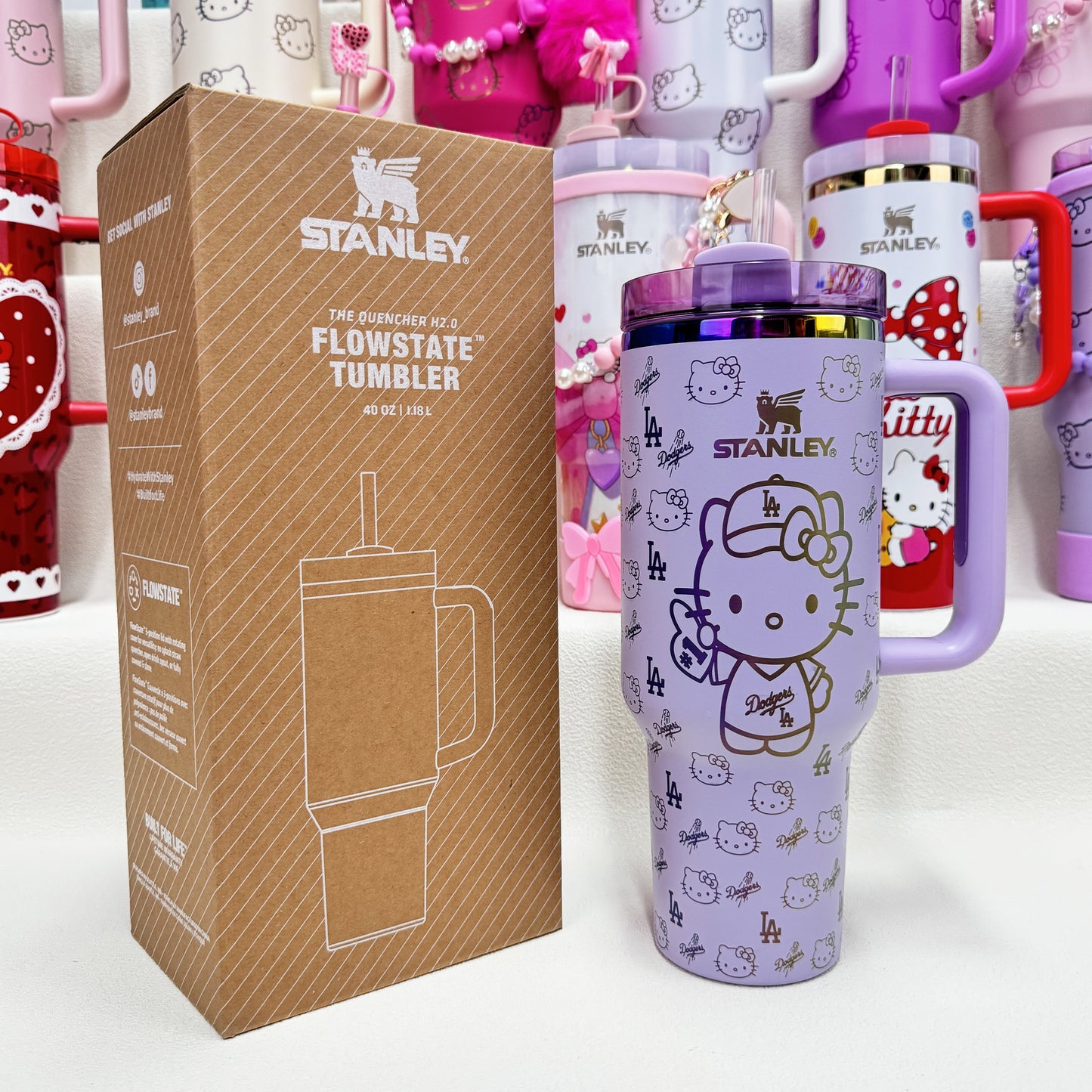 🔥40 OZ Stanley Tumbler Sanrio Hello Kitty Co-branded collection withAccessories，MixWholesale Available,Constantly Updated.