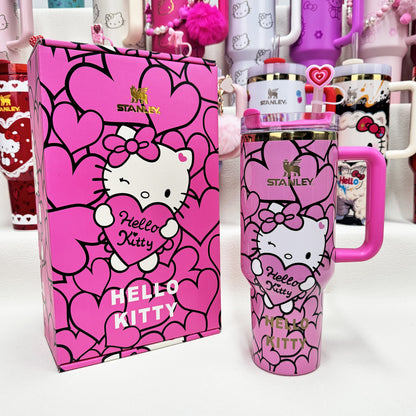 🔥40 OZ Stanley Tumbler Sanrio Hello Kitty Co-branded collection withAccessories，MixWholesale Available,Constantly Updated.