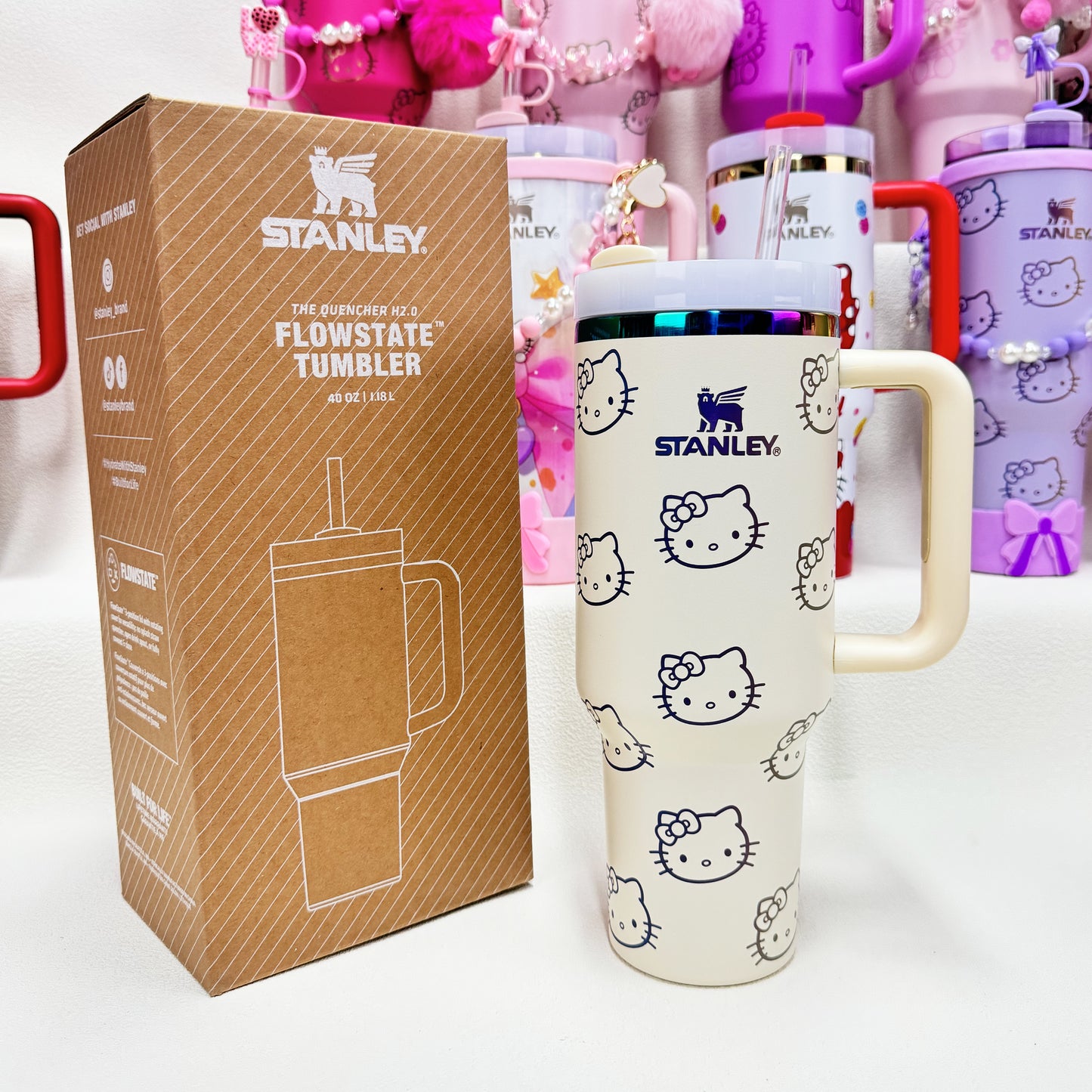🔥40 OZ Stanley Tumbler Sanrio Hello Kitty Co-branded collection withAccessories，MixWholesale Available,Constantly Updated.